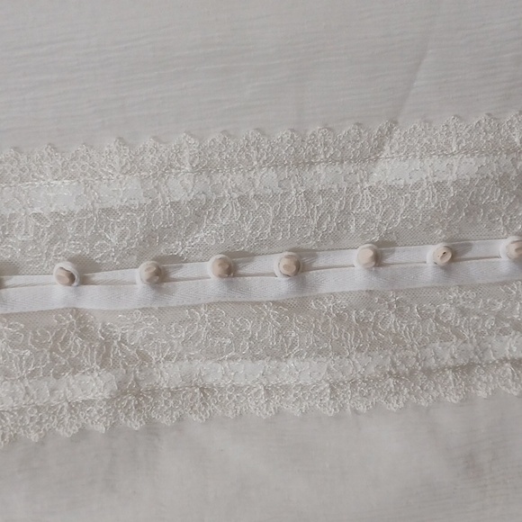 NWT Elie Tahari white silk/cot crepe/lace multi(19)-button/loop lace collar shrt - Picture 3 of 7